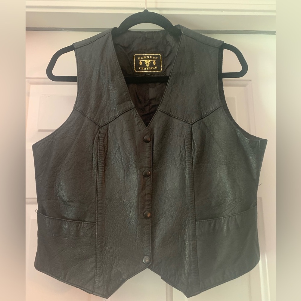 Barney’s Leather women’s leather vest size XL